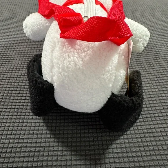 Snoopy Sherpa Plush Backpack Peanuts White Soft Stuffed Mini Backpack NWT - Picture 6 of 7